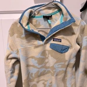 Patagonia fleece pullover